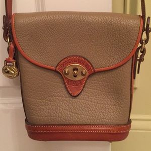 Dooney & Bourke purse